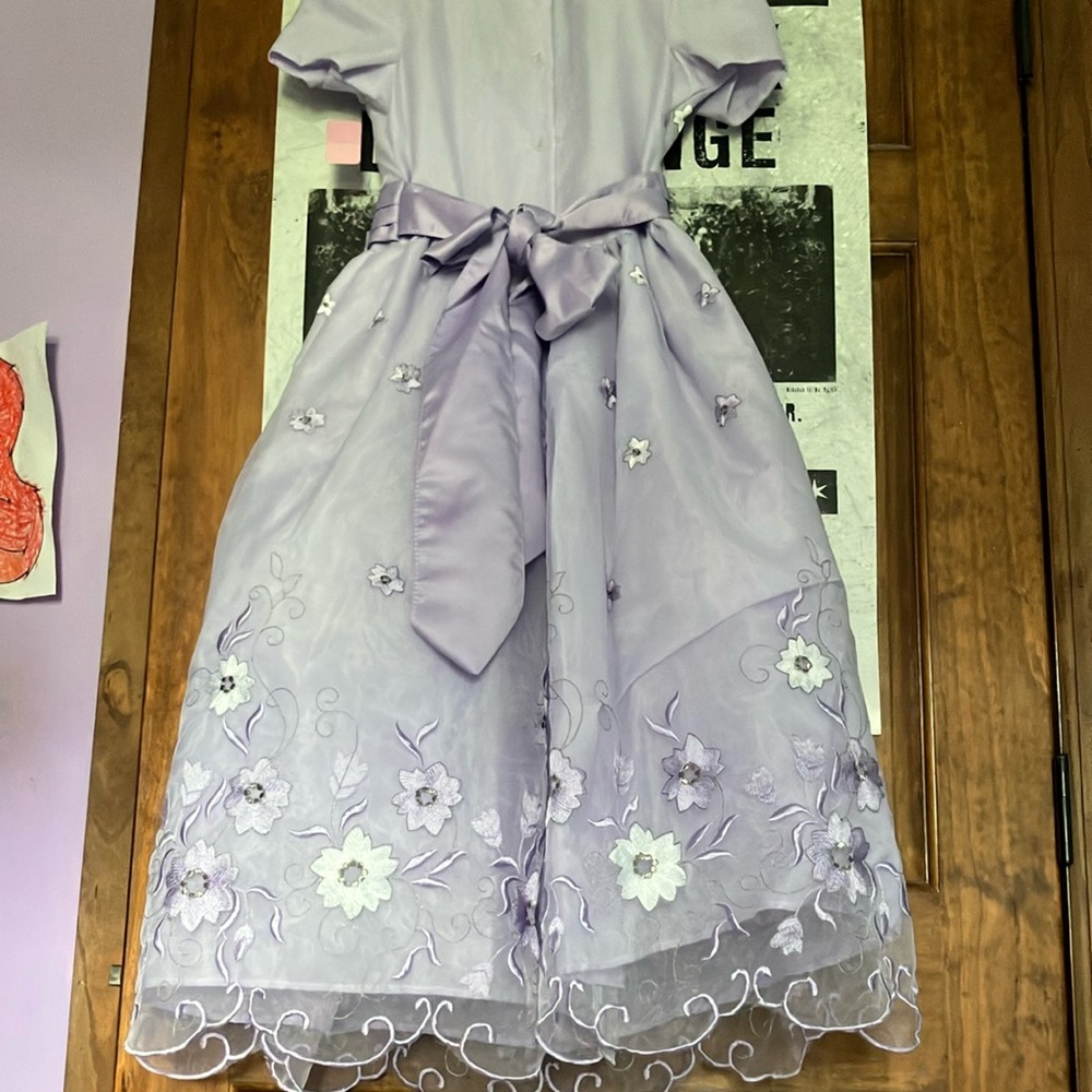 ⚠️LAST CALL!⚠️ Lavender Floral Kids Dress - Picture 3 of 5